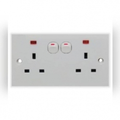 SUM 13A SINGLE SWITCH SOCKET WITH NEON PC-213N